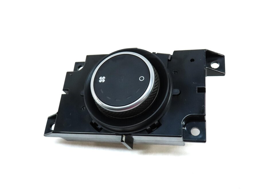 Thumbnail 3: 2015-2019 LAND ROVER DISCOVERY SPORT (L550) REAR HEATER A/C FAN SPEED CONTROL