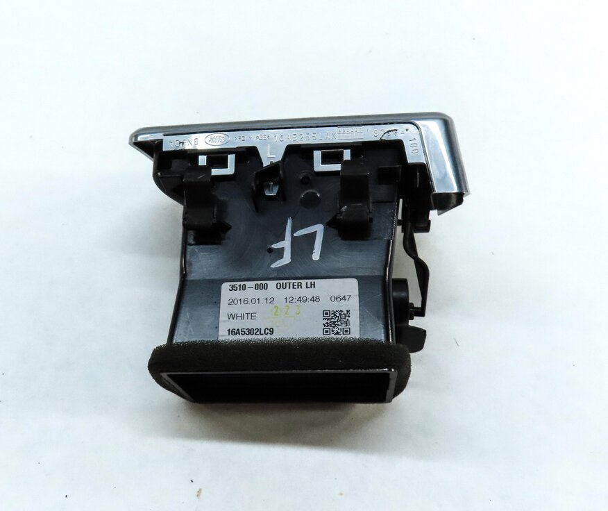 Thumbnail 3: 2016 LAND ROVER DISCOVERY SPORT L550 FRONT LEFT DRIVER OUTER AC HEATER AIR VENT