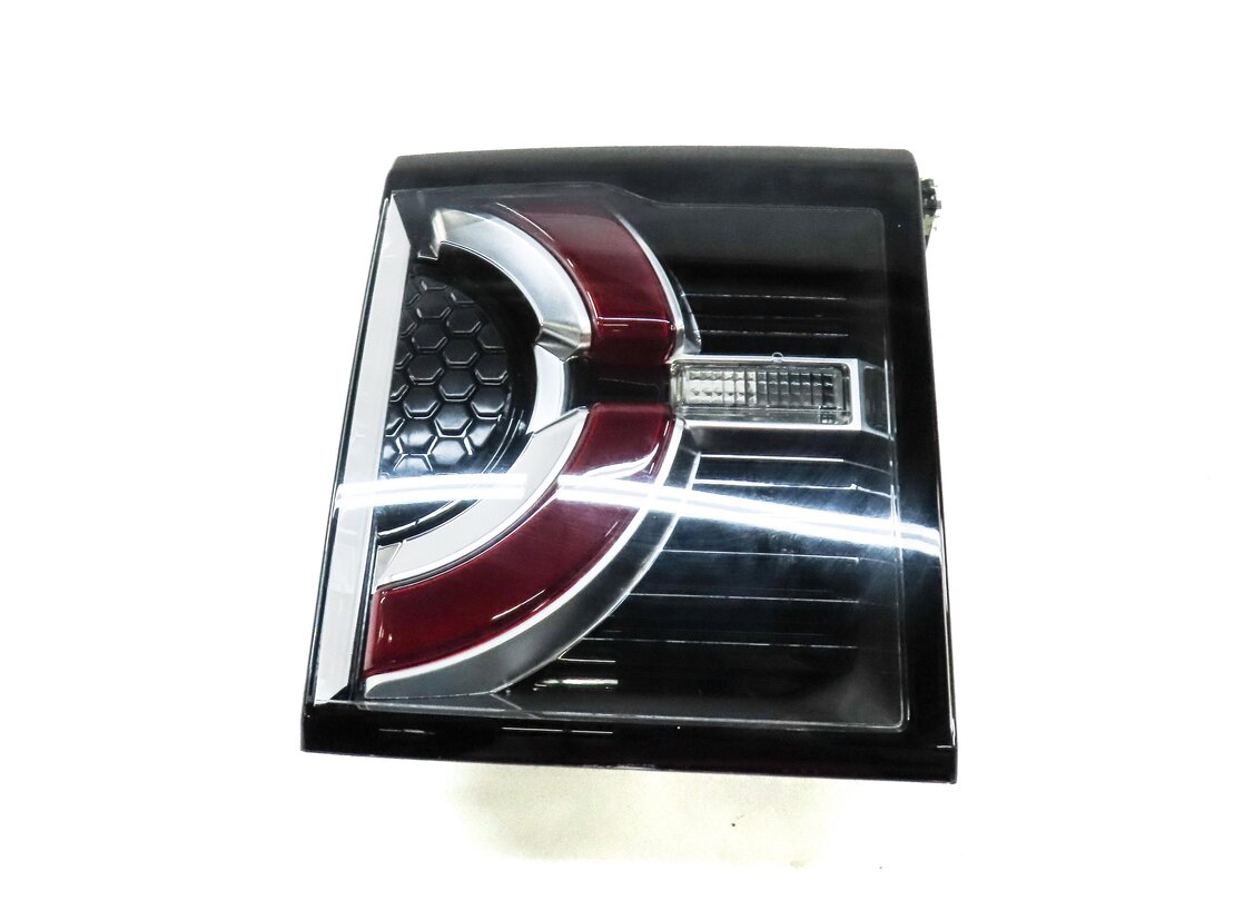 Thumbnail 2: 2015-2019 LAND ROVER DISCOVERY SPORT (L550) LEFT REAR INNER TAILLIGHT LIGHT LAMP