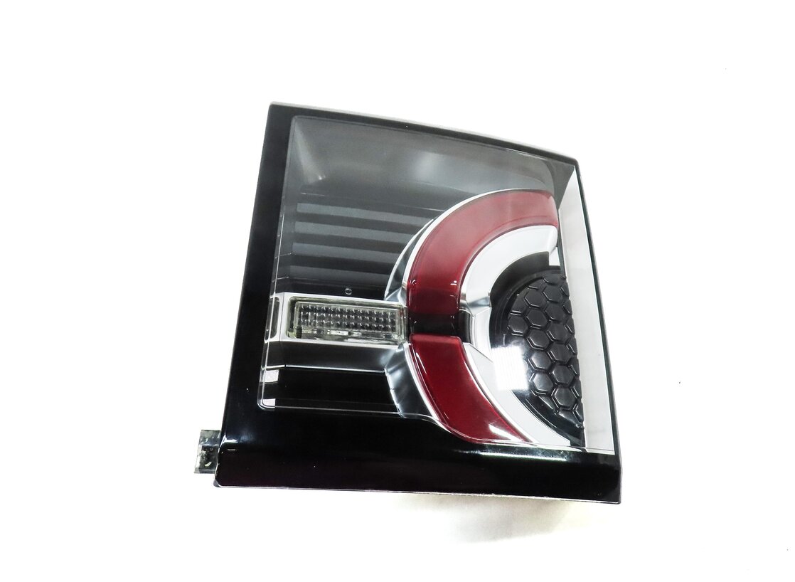 Thumbnail 3: 2015-2019 LAND ROVER DISCOVERY SPORT (L550) LEFT REAR INNER TAILLIGHT LIGHT LAMP
