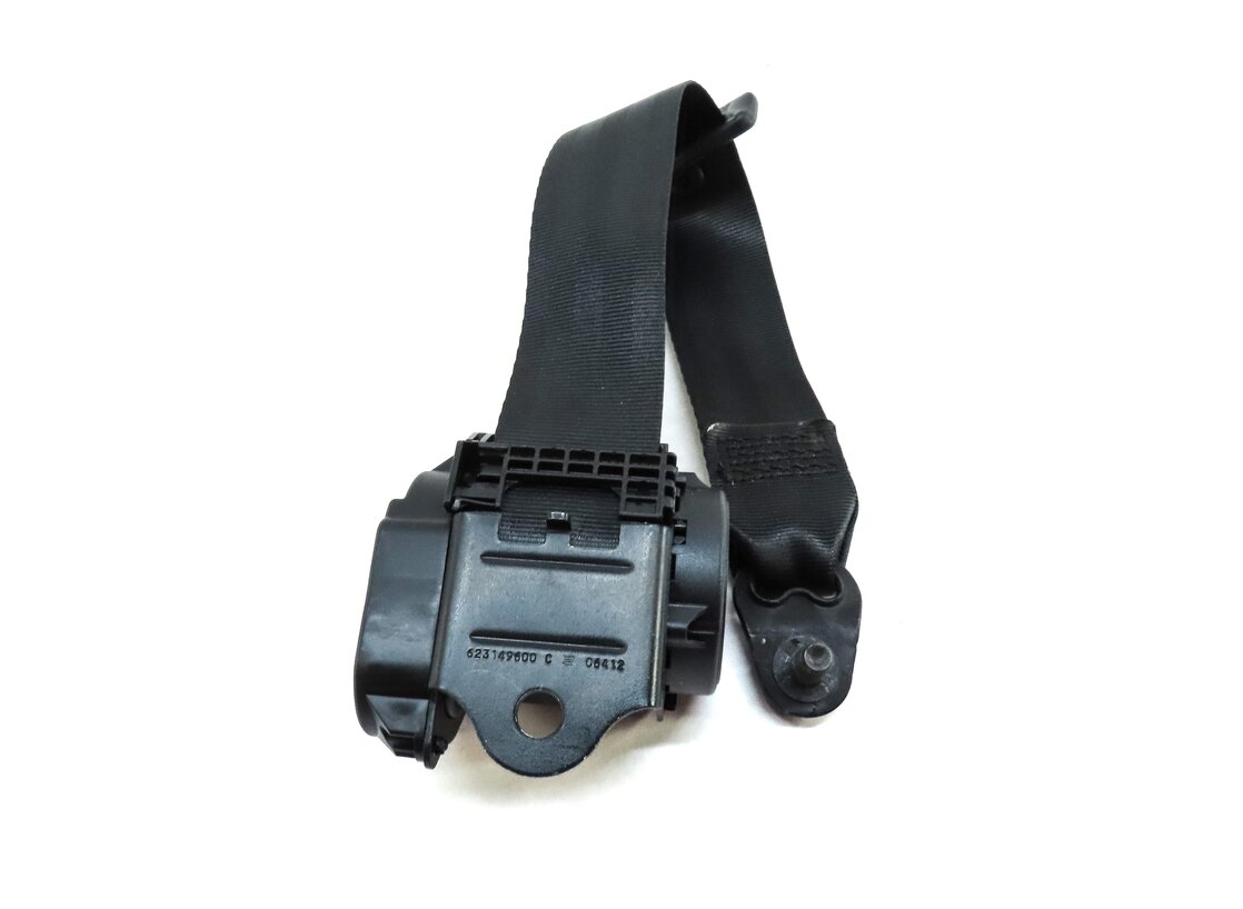 Thumbnail 3: 2016 ROVER DISCOVERY SPORT (L550) REAR 2ND ROW CENTER SEATBELT RETRACTOR BLACK