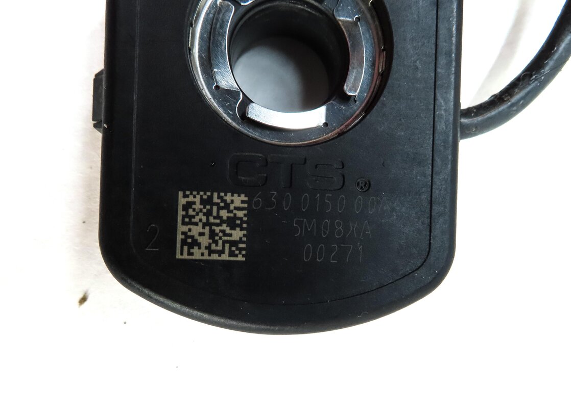 Thumbnail 5: 15-19 LAND ROVER DISCOVERY SPORT (L550) RIGHT FRONT SEATBELT RETRACTOR (BLACK)