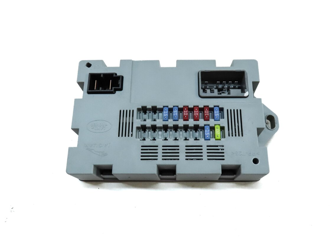 Thumbnail 3: 2016 LAND ROVER DISCOVERY SPORT (L550) CABINE RELAY FUSE BOX MODULE