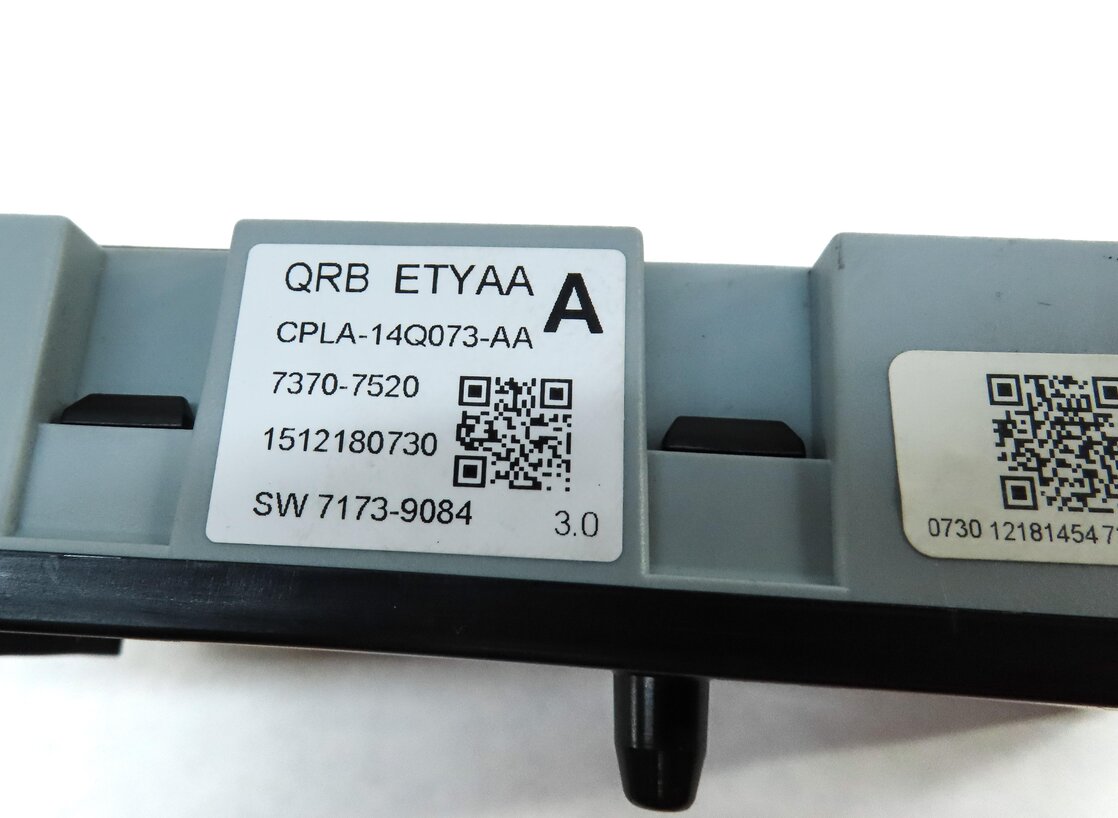 Thumbnail 5: 2016 LAND ROVER DISCOVERY SPORT (L550) CABINE RELAY FUSE BOX MODULE