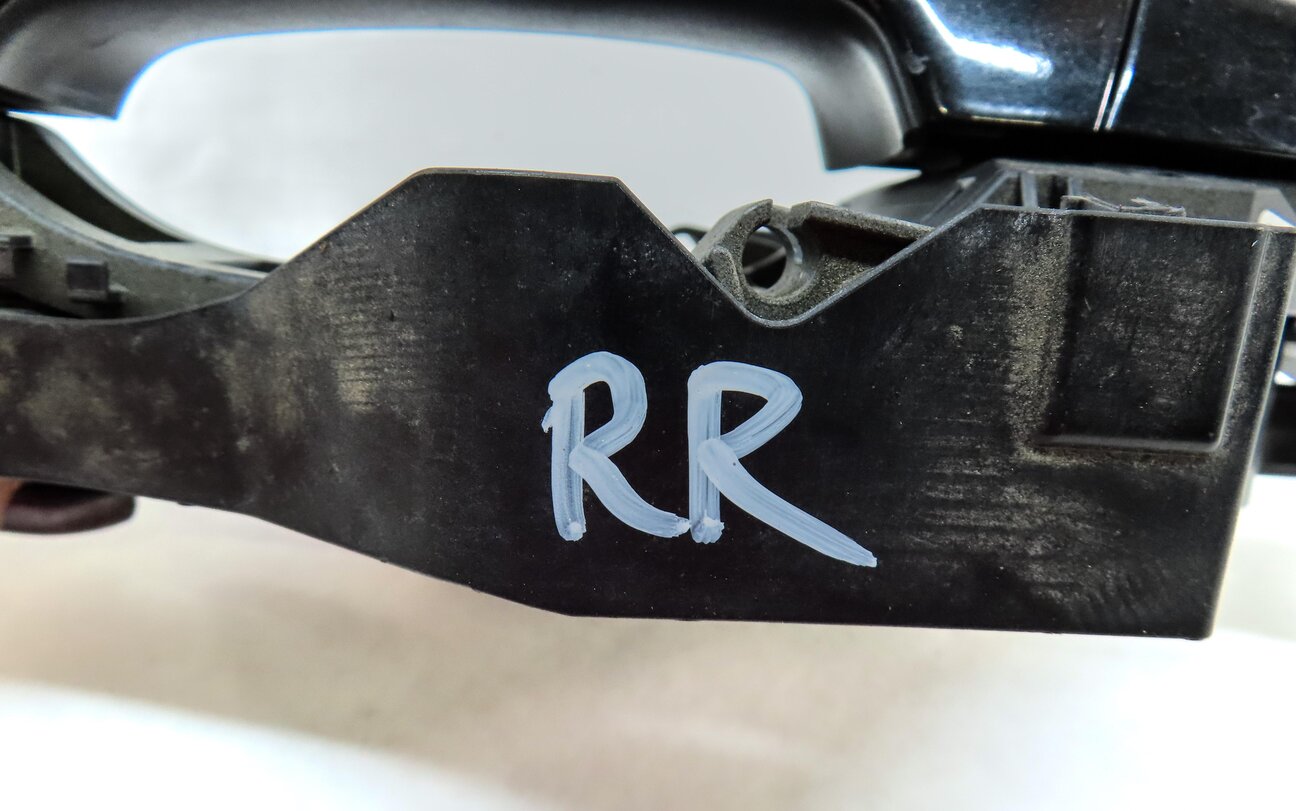 Thumbnail 4: 15-19 LAND ROVER DISCOVERY SPORT (L550) RIGHT REAR PASSIVE DOOR HANDLE (BLACK)