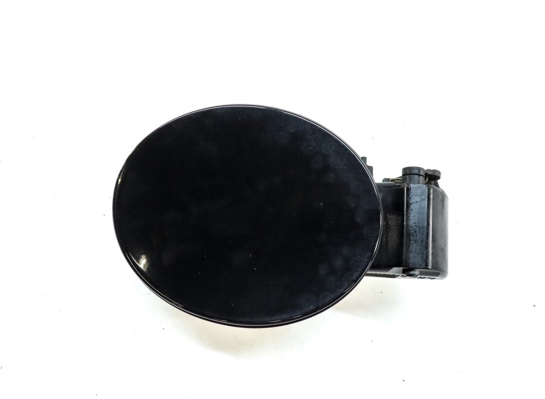 Thumbnail 2: 2015-2019 LAND ROVER DISCOVER SPORT (L550) FUEL TANK DOOR LID COVER TRIM (BLACK)