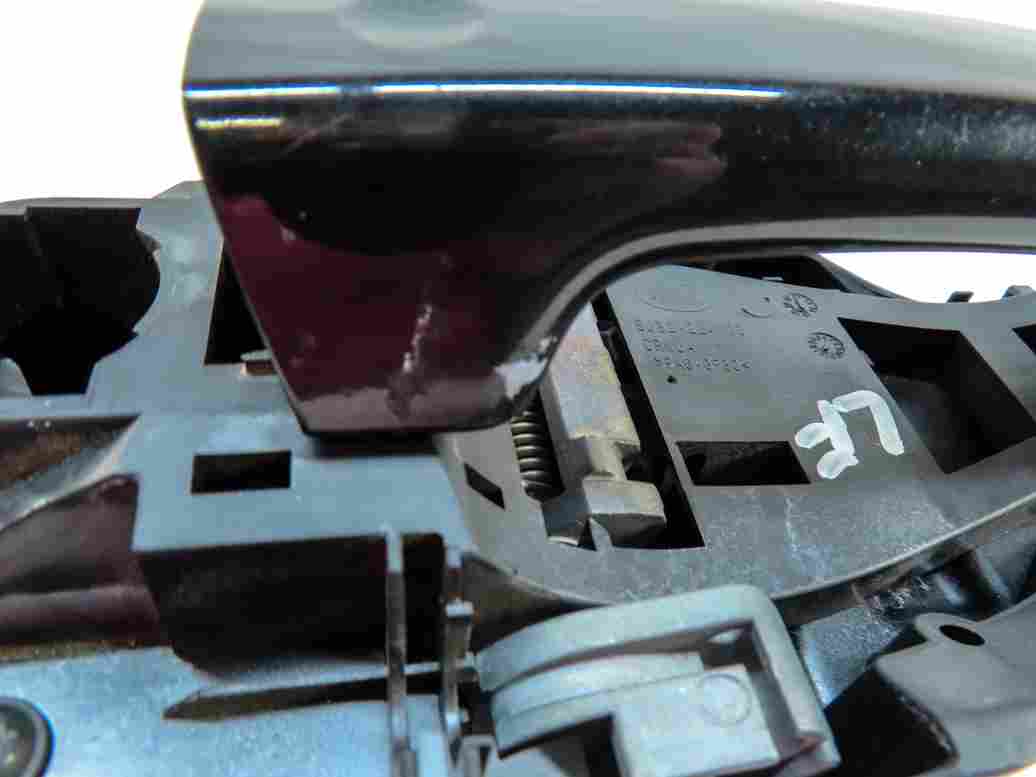 Thumbnail 6: 15-19 LAND ROVER DISCOVERY SPORT (L550) LEFT FRONT PASSIVE DOOR HANDLE (BLACK)