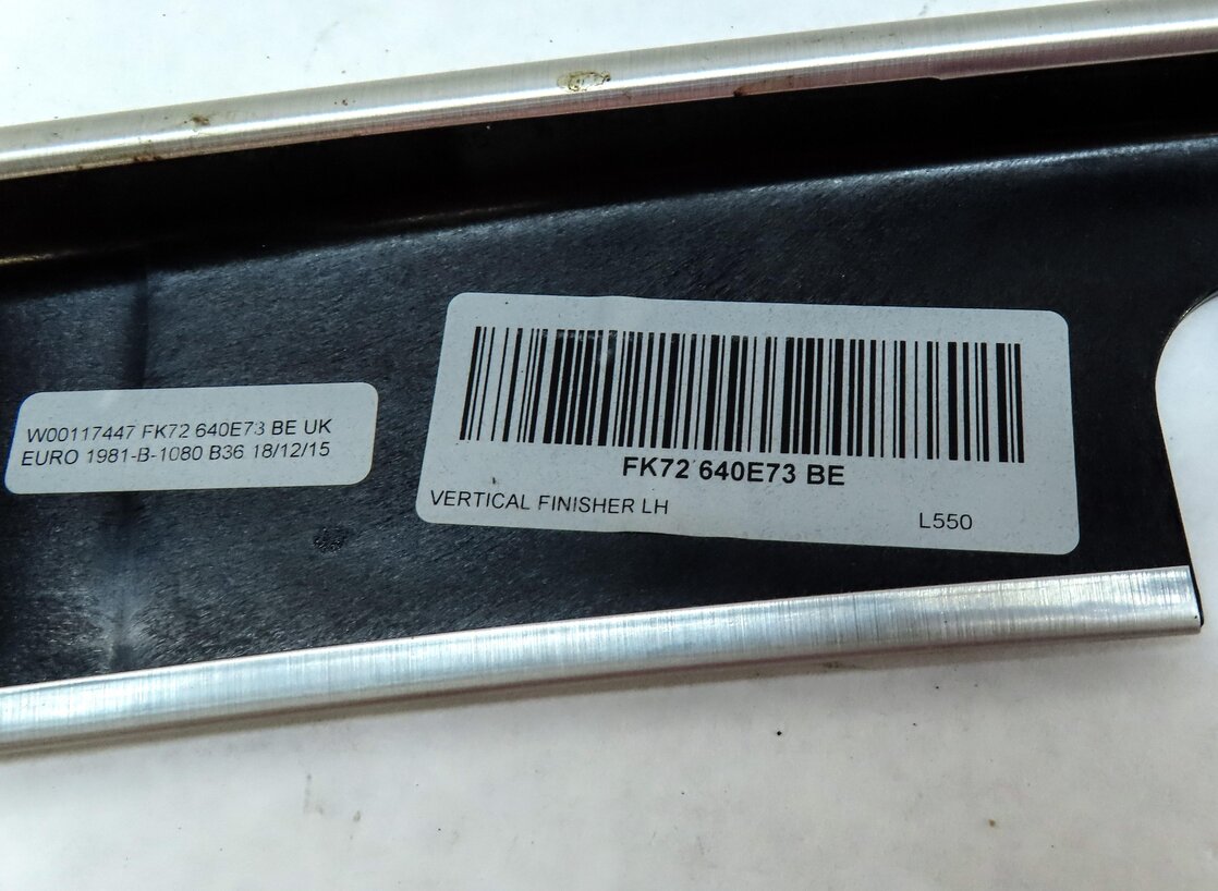 Thumbnail 9: 2016 LAND ROVER DISCOVERY SPORT (L550) CENTER CONSOLE LEFT & RIGHT SIDE TRIM