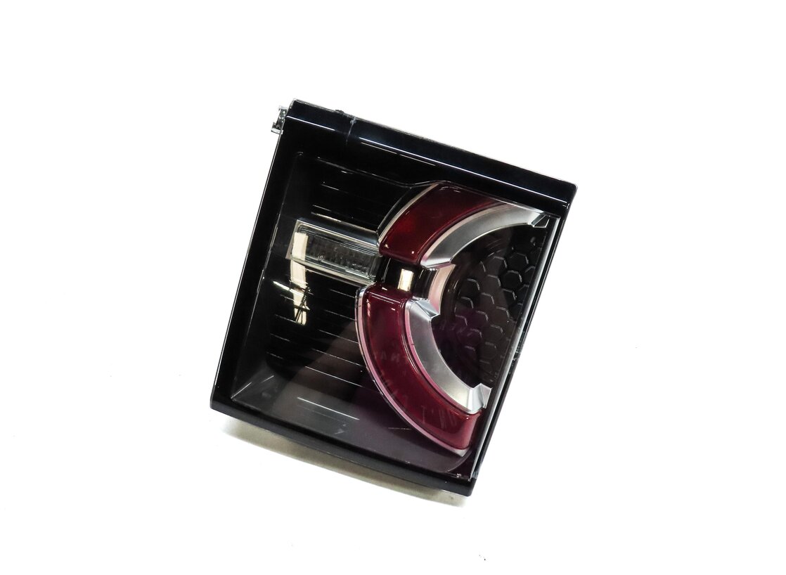 Thumbnail 1: 15-19 LAND ROVER DISCOVERY SPORT (L550) RIGHT REAR INNER TAILLIGHT LIGHT LAMP
