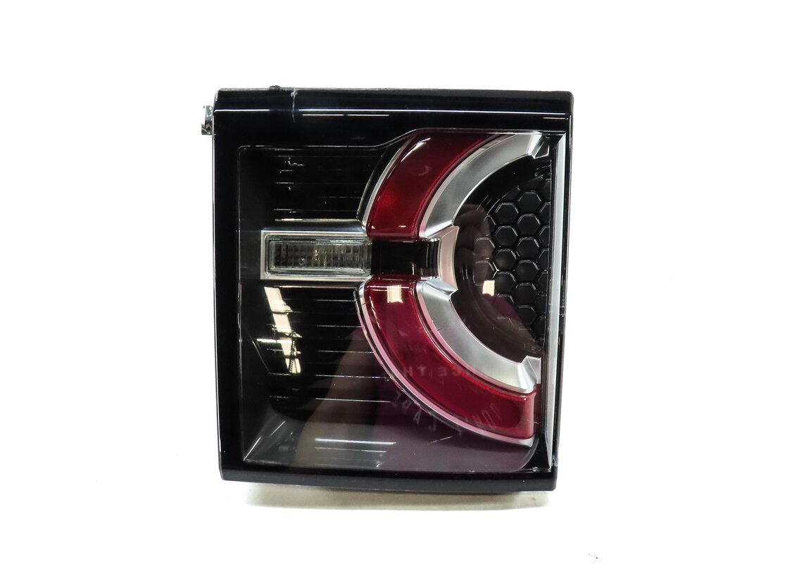 Thumbnail 2: 15-19 LAND ROVER DISCOVERY SPORT (L550) RIGHT REAR INNER TAILLIGHT LIGHT LAMP
