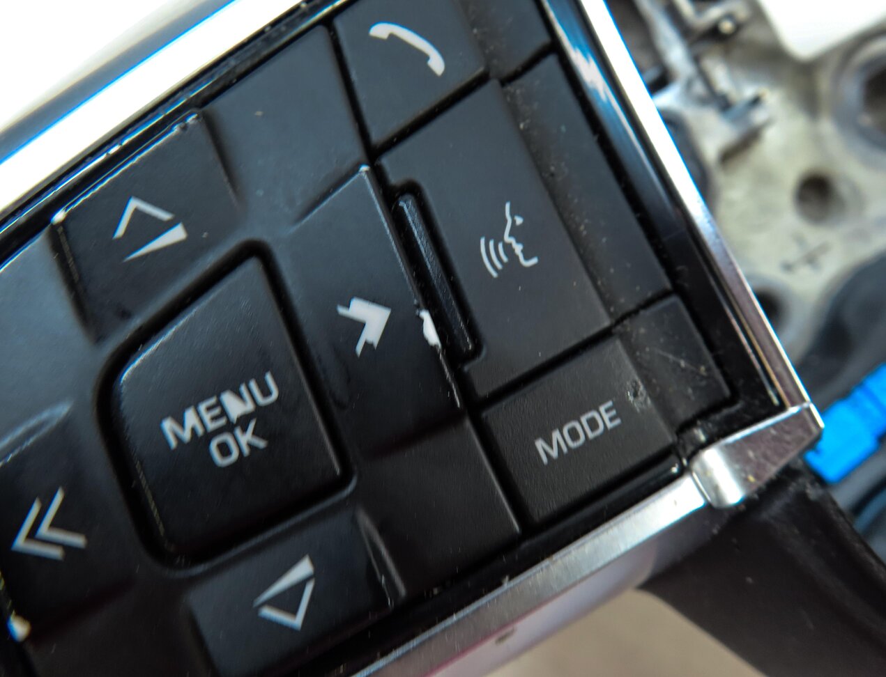 Thumbnail 8: 15-17 LAND ROVER DISCOVERY SPORT (L550) 3 SPOKE STEERING WHEEL & BUTTONS PADDLES