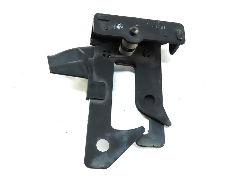 Thumbnail 4: 2013 MERCEDES E CLASS (W212) FRONT HOOD SAFETY CATCH HOOK & RELEASE LEVER LATCH