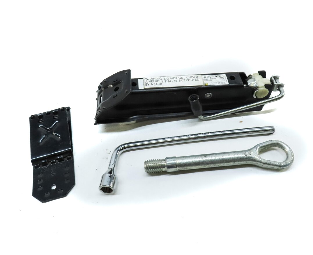 Thumbnail 2: 12-18 MERCEDES C E SL CLK CLS SLK (C207 W204 W207 W212 X204) TIRE JACK TOOL KIT