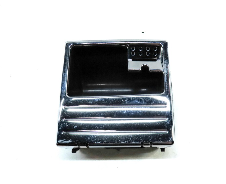 Thumbnail 2: 2013 MERCEDES E CLASS (W212) FRONT ASHTRAY ASH TRAY CHROME INSERT 2128100430