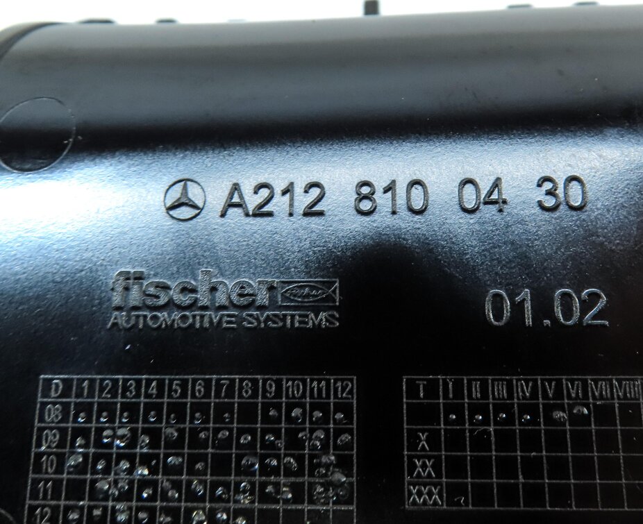 Thumbnail 5: 2013 MERCEDES E CLASS (W212) FRONT ASHTRAY ASH TRAY CHROME INSERT 2128100430