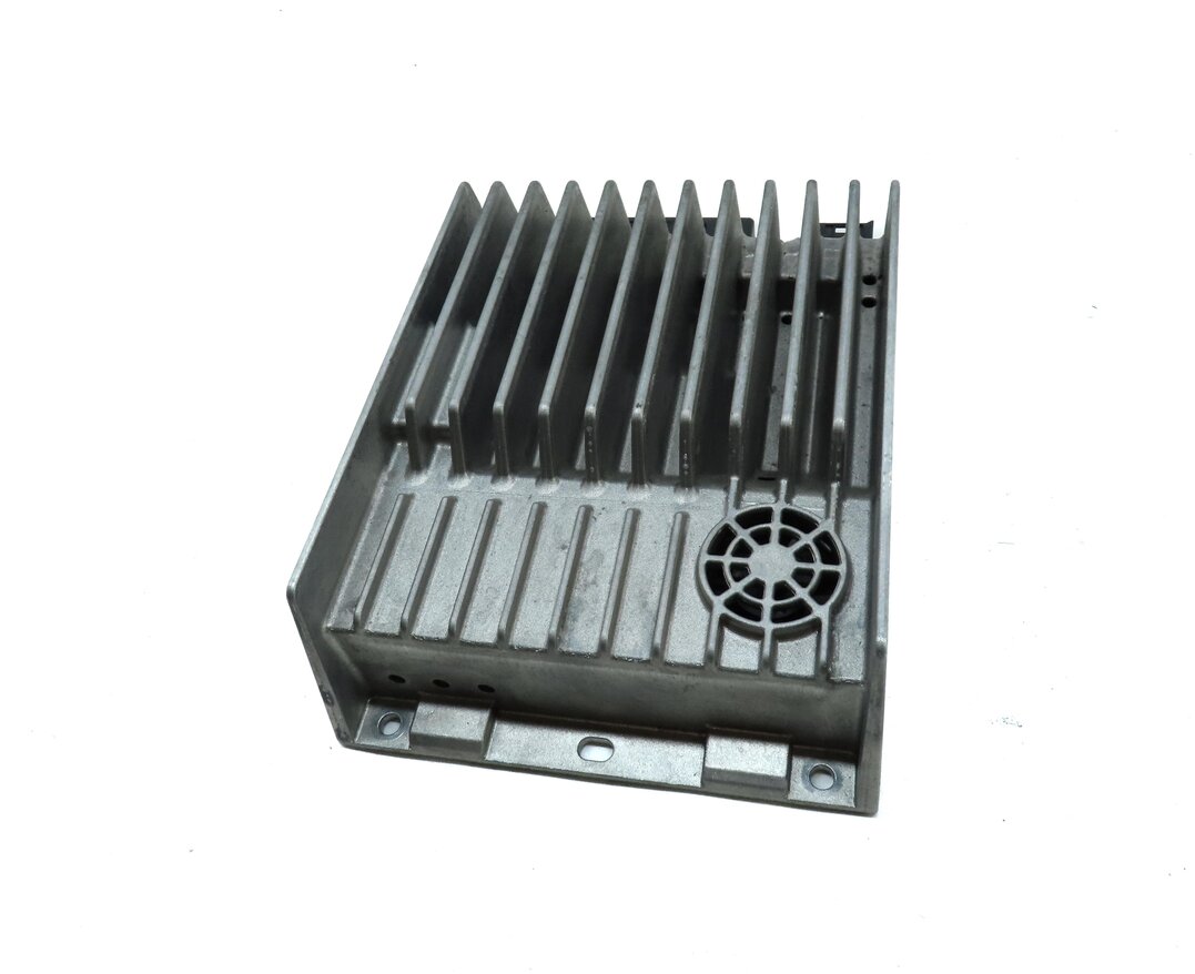 Thumbnail 3: 2013 MERCEDES E CLASS (W212) RADIO STEREO SPEAKER HARMAN BECKER AMPLIFIER AMP