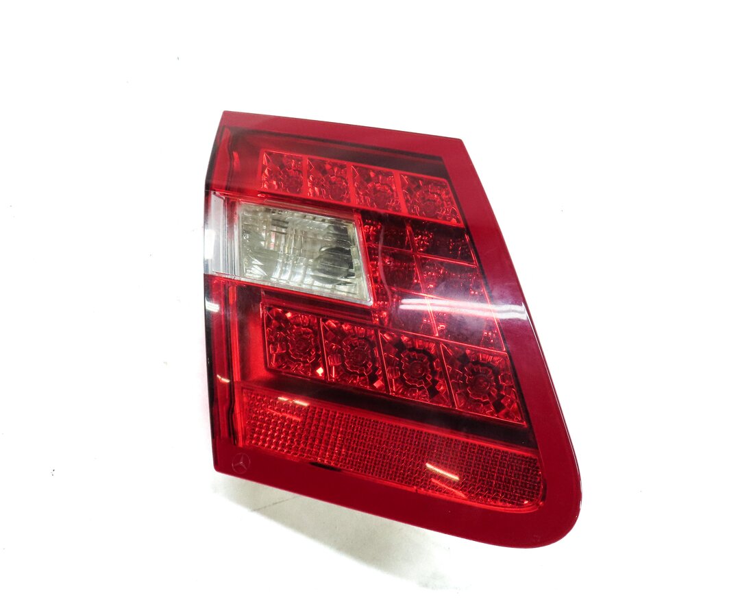 Thumbnail 3: 10-13 MERCEDES E-CLASS (W212) SEDAN LEFT REAR INNER TRUNK TAILLIGHT LIGHT LAMP