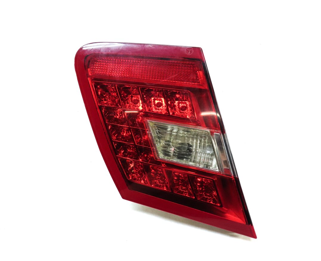 Thumbnail 4: 10-13 MERCEDES E-CLASS (W212) SEDAN LEFT REAR INNER TRUNK TAILLIGHT LIGHT LAMP