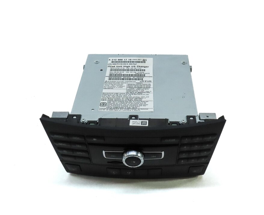 Thumbnail 3: 2013 MERCEDES E350 E400 E550 E63 CLS550 (C207 W212 W218) GPS CD STEREO RECEIVER