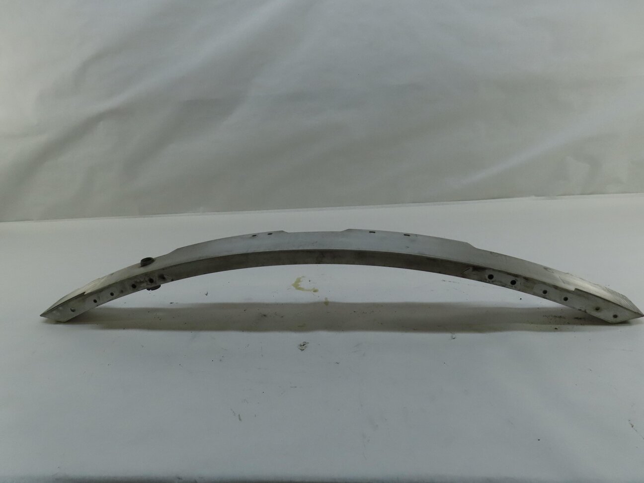 Thumbnail 2: 2010-2018 MERCEDES E CLS CLASS (W212 C218) FRONT BUMPER REINFORCEMENT IMPACT BAR