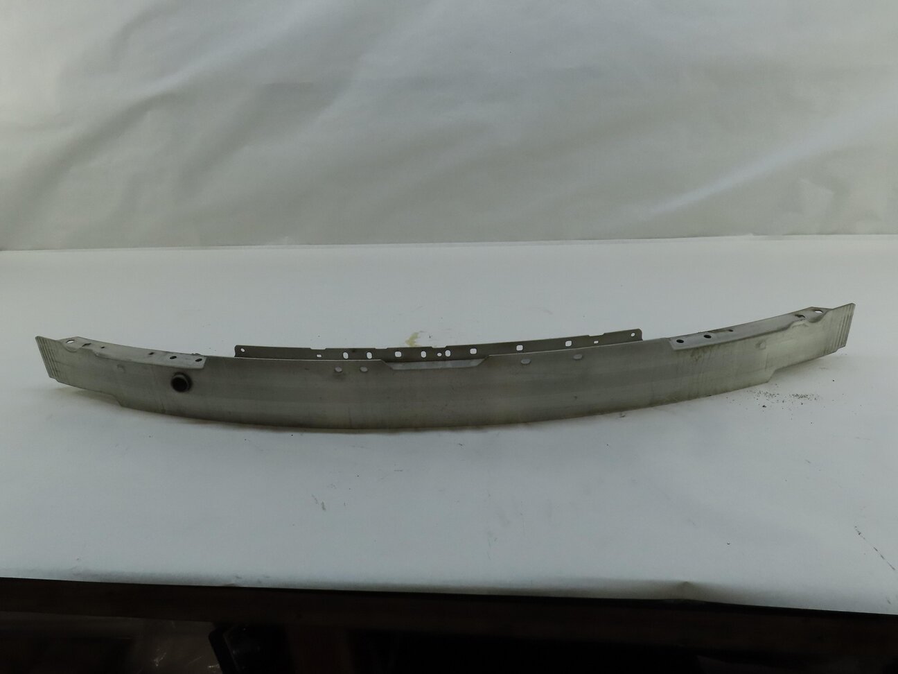 Thumbnail 4: 2010-2018 MERCEDES E CLS CLASS (W212 C218) FRONT BUMPER REINFORCEMENT IMPACT BAR