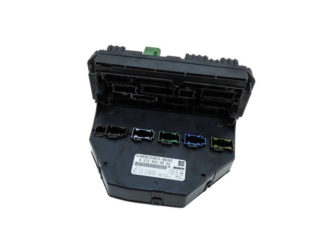 14-15 MERCEDES E SL CLS (C218 R231 W212) FRONT SIGNAL ACQUISITION MODULE SAM