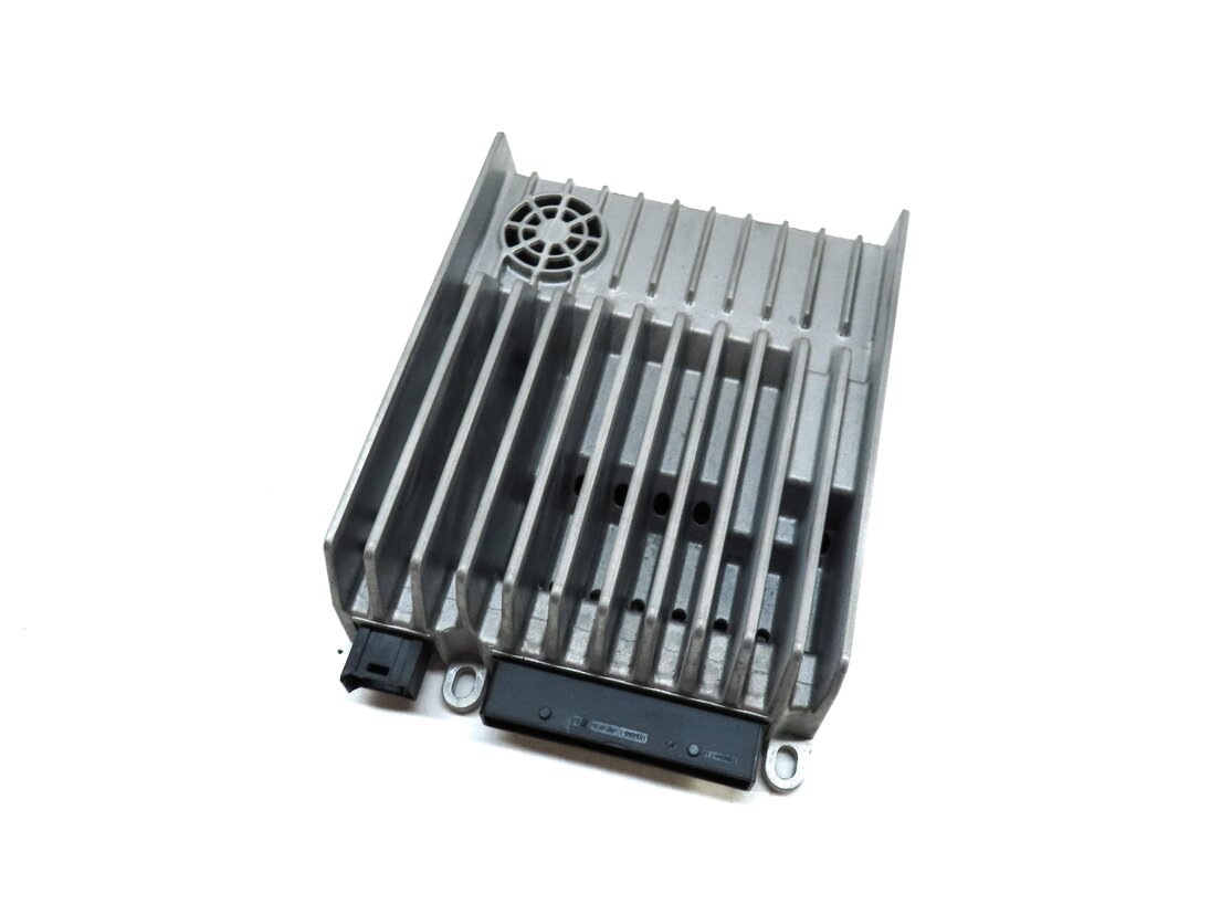 2012-2015 MERCEDES C E G GLK CLASS (W204 W212 X204 X463) BECKER AUDIO AMPLIFIER
