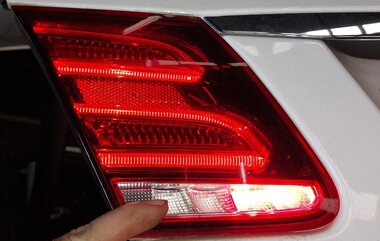 Thumbnail 2: 14-16 MERCEDES E-CLASS SEDAN W212 REAR LEFT INNER LED TAILLIGHT TAIL LIGHT LAMP