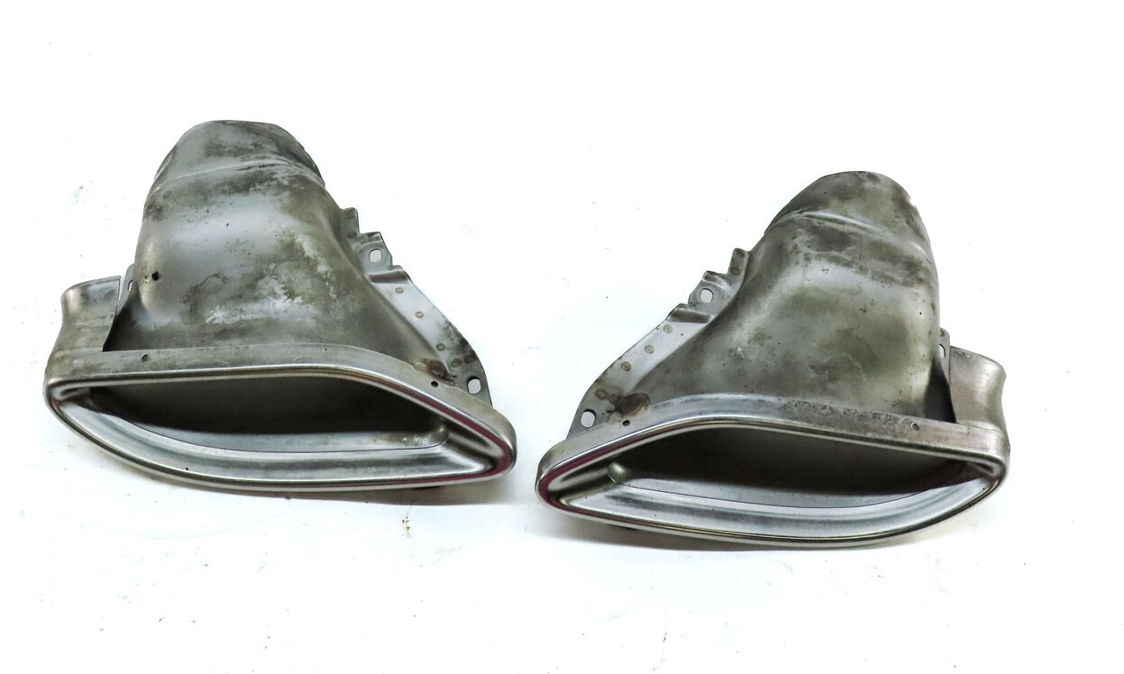 Thumbnail 2: 12-16 C E CLASS E300 E350 (W204 W212) REAR LEFT & RIGHT EXHAUST MUFFLER TIP SET