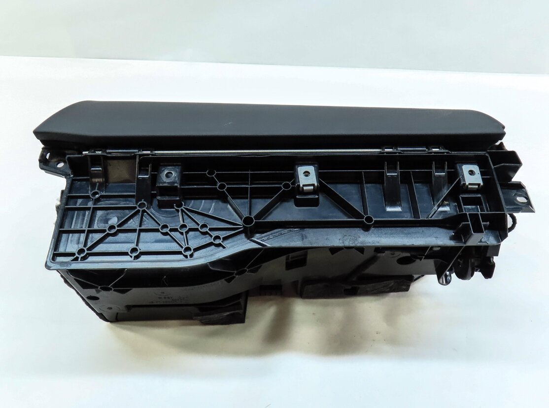 Thumbnail 3: 13-16 MERCEDES E-CLASS SEDAN WAGON (W212) GLOVE BOX STORAGE COMPARTMENT (BLACK)