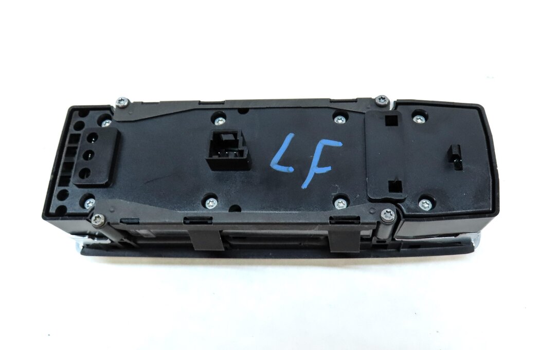 Thumbnail 6: 12-16 MERCEDES E CLS SEDAN WAGON (W212 W218) LEFT DRIVER WINDOW MASTER SWITCH