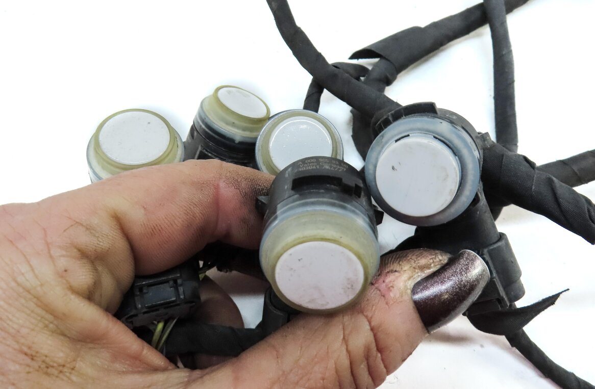 Thumbnail 4: 2014 E CLASS SEDAN (W212) FRONT PARK ASSIST PDC SENSOR SET6 (WHITE) w/ HARNESS