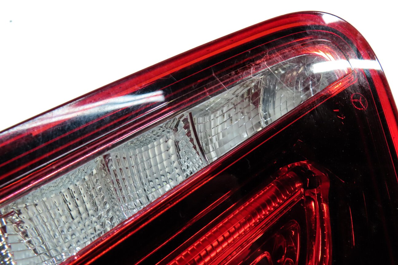 Thumbnail 6: 14-16 MERCEDES E-CLASS SEDAN W212 REAR RIGHT INNER LED TAILLIGHT TAIL LIGHT LAMP