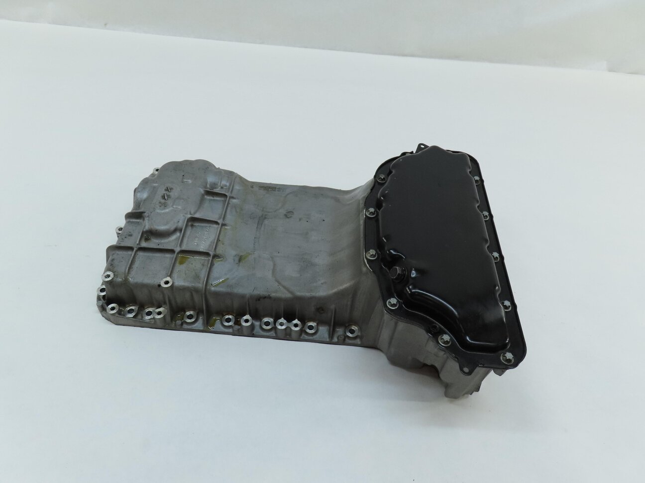 Thumbnail 2: 2014 MERCEDES E CLASS SEDAN (W212) 3.5L M276 RWD ENGINE UPPER & LOWER OIL PAN