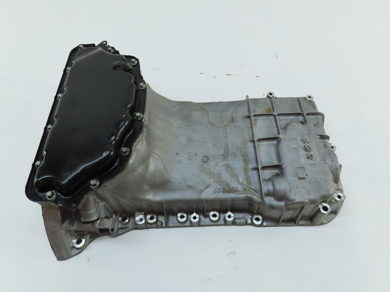 Thumbnail 4: 2014 MERCEDES E CLASS SEDAN (W212) 3.5L M276 RWD ENGINE UPPER & LOWER OIL PAN