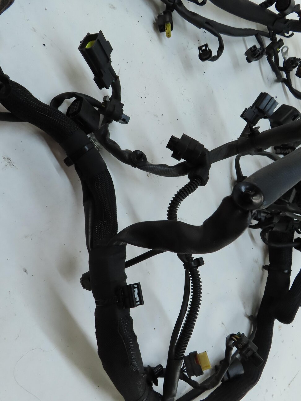 Thumbnail 6: 2014 MERCEDES E CLASS SEDAN (W212) 3.5L M276 ENGINE AUTO RWD ENGINE WIRE HARNESS