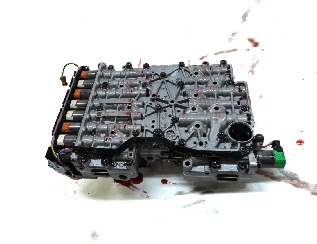 Thumbnail 5: 2013-2015 BMW X1 (E84) 28iX - AWD 2.0L TURBO 8HP-45 TRANSMISSION VALVE BODY