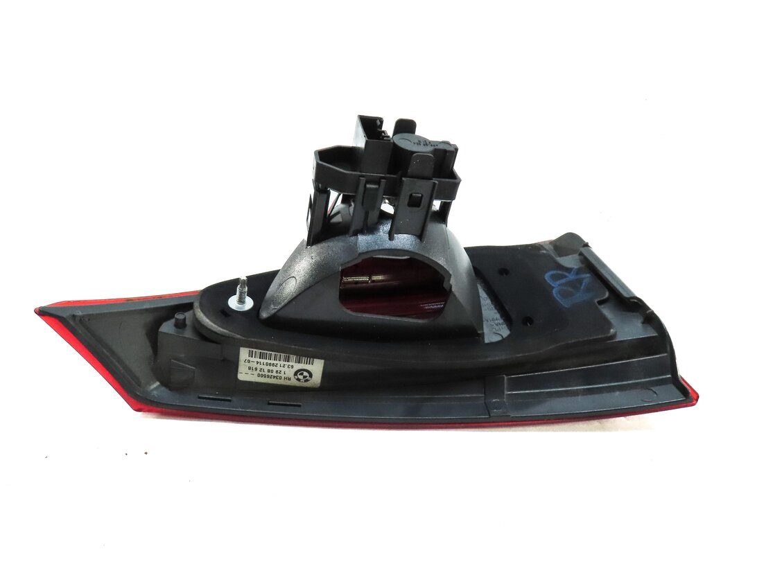 Thumbnail 6: 2012-2015 BMW X1 (E84) RIGHT PASSENGER REAR TRUNK INNER TAILLIGHT LIGHT LAMP