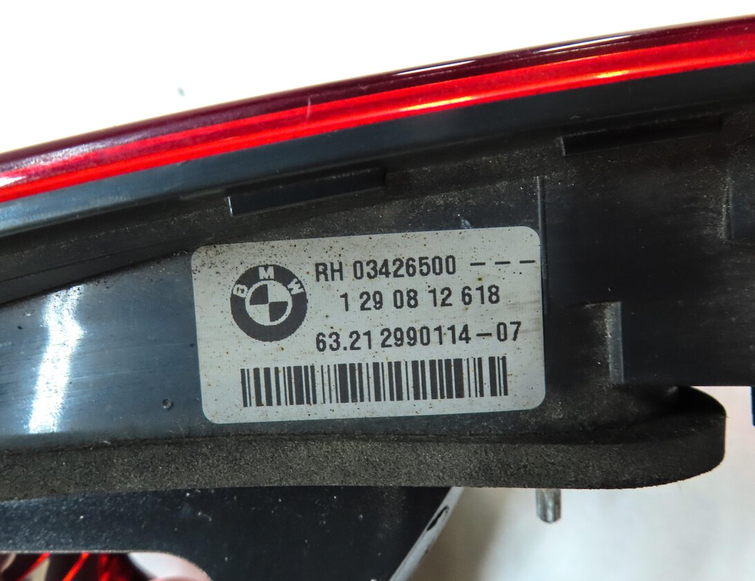 Thumbnail 7: 2012-2015 BMW X1 (E84) RIGHT PASSENGER REAR TRUNK INNER TAILLIGHT LIGHT LAMP