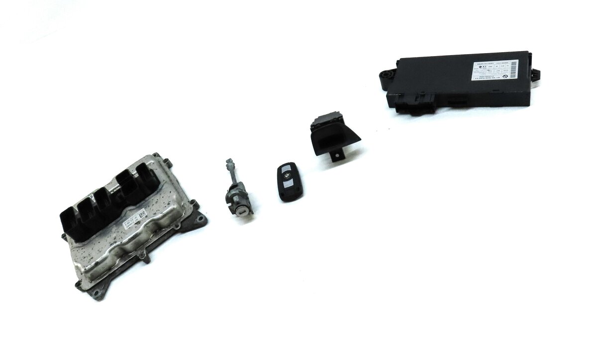 Thumbnail 3: 13-16 BMW X1 Z4 E84 E89 2.0L N20 TURBO ECM DME CAS 3 IMMOBILIZER MODULE KEY SET