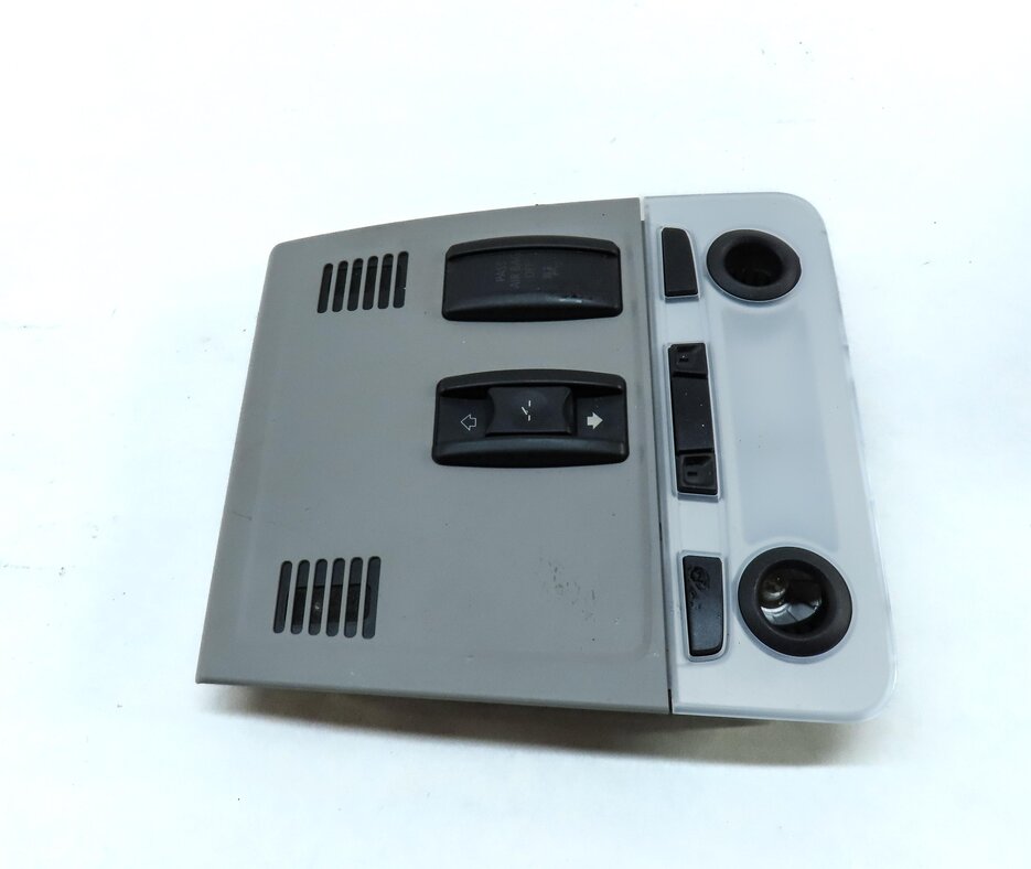 Thumbnail 3: 2013 BMW X1 (E84) FRONT ROOF PRIMARY DOME LIGHT MAP READING LAMP (GRAY)