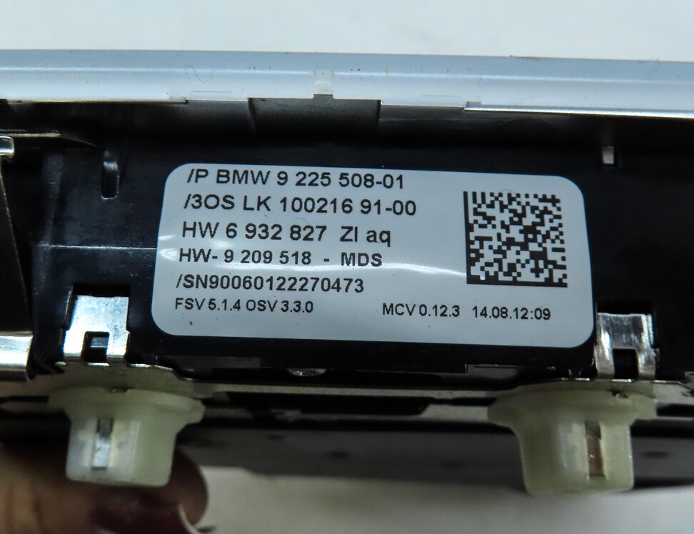 Thumbnail 7: 2013 BMW X1 (E84) FRONT ROOF PRIMARY DOME LIGHT MAP READING LAMP (GRAY)