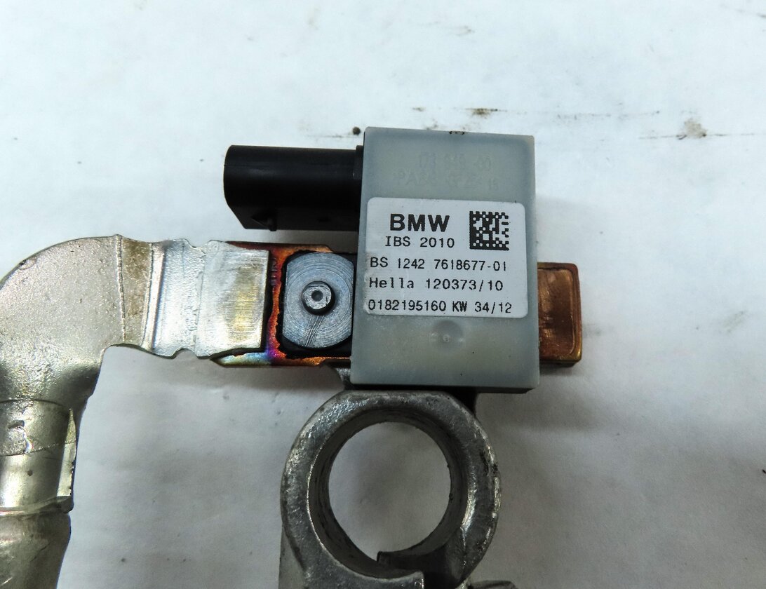 Thumbnail 5: 2013 BMW X1 E84 NEGATIVE BATTERY CABLE w/ INTELLIGENT BATTERY SYSTEM IBS MODULE