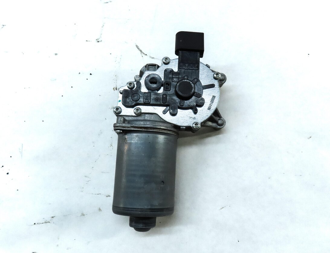 Thumbnail 4: 2012-2015 BMW X1 (E84) FRONT WINDSHIELD WIPER MOTOR