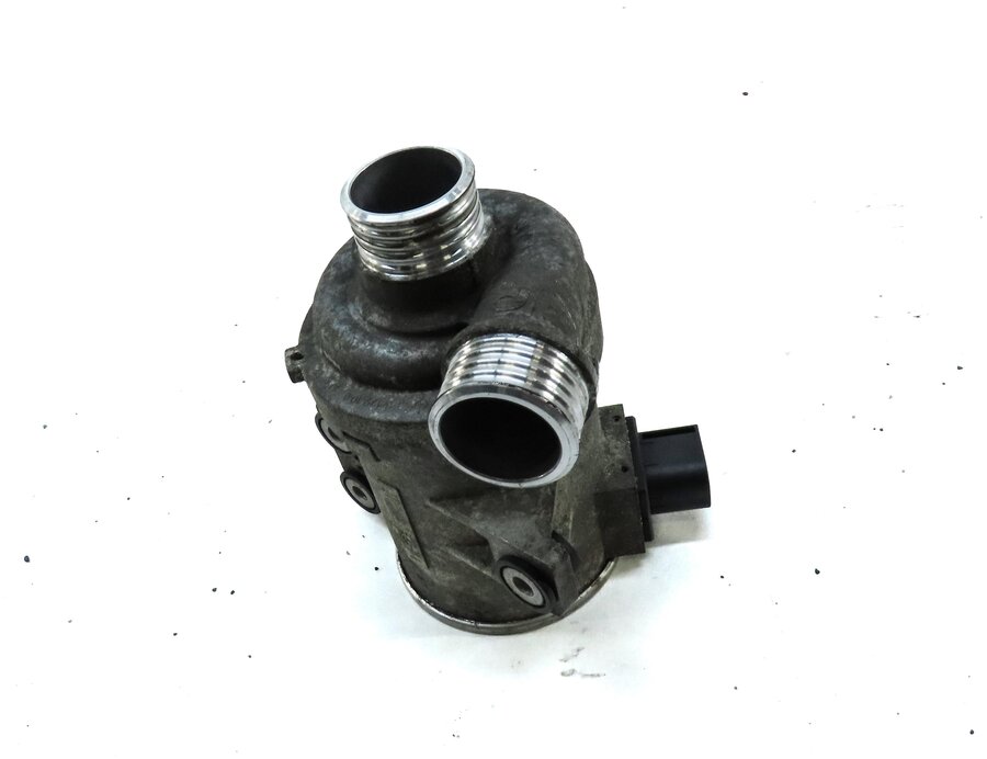 Thumbnail 2: 12-18 328i 428i 528i X3 X5 Z4 (F30 F32 F10 E84 F15 F25) 2.0L ELECTRIC WATER PUMP