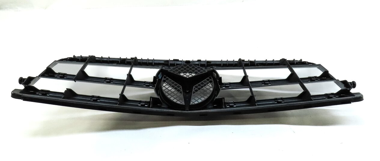 Thumbnail 6: 08-12 MERCEDES C-CLASS (W204) FRONT HOOD GRILLE AIR VENT TRIM (SPORT PACKAGE)