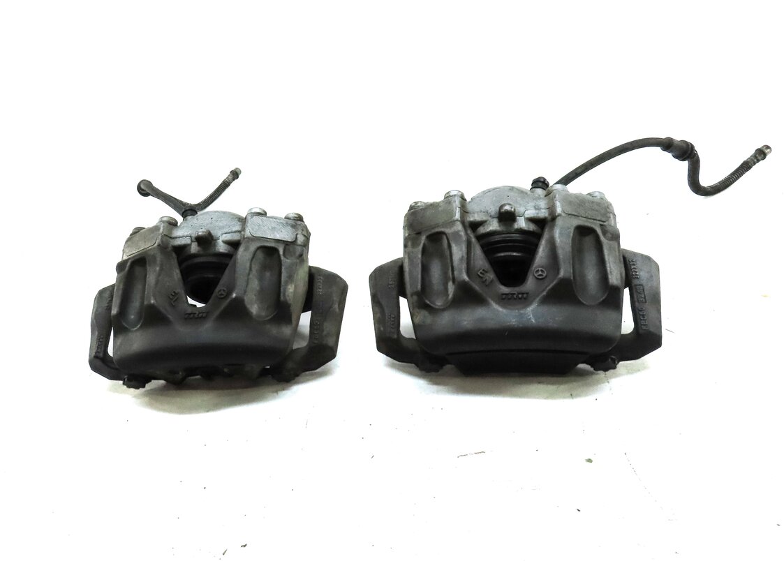 Thumbnail 2: 08-16 C E CLS (W204 W207 W212 W207) *AWD* FRONT LEFT & RIGHT BRAKE CALIPER SET 2