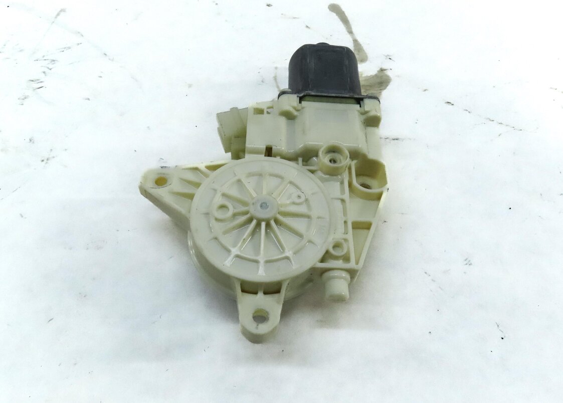 Thumbnail 5: 08-16 MERCEDES C250 C300 C350 C63 E350 E500 E550 E63 - LEFT FRONT WINDOW MOTOR