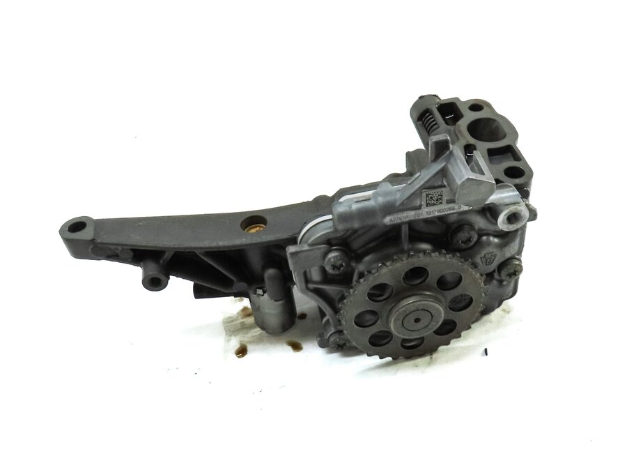 2014 MERCEDES C300 (W204) 3.5L M276 ENGINE OIL PUMP 2761800701