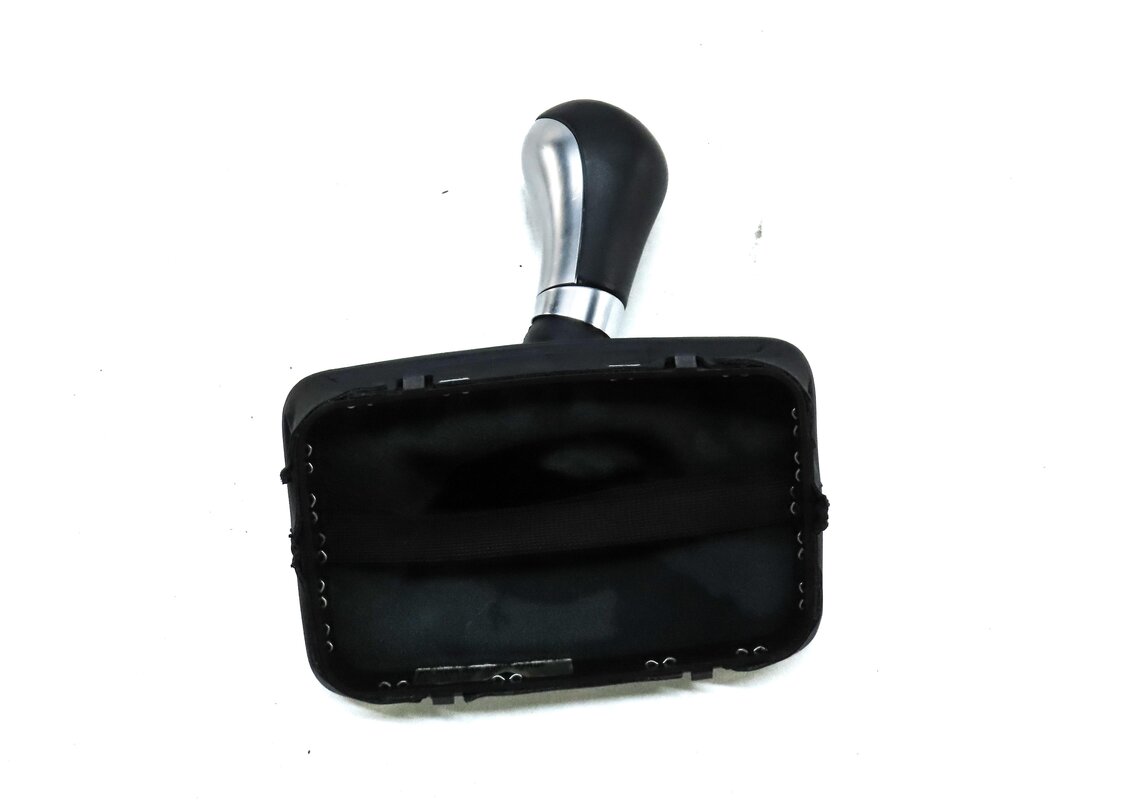 Thumbnail 4: 2014 MERCEDES C300 (W204) FLOOR SHIFT KNOB w/ BOOT 2042677710